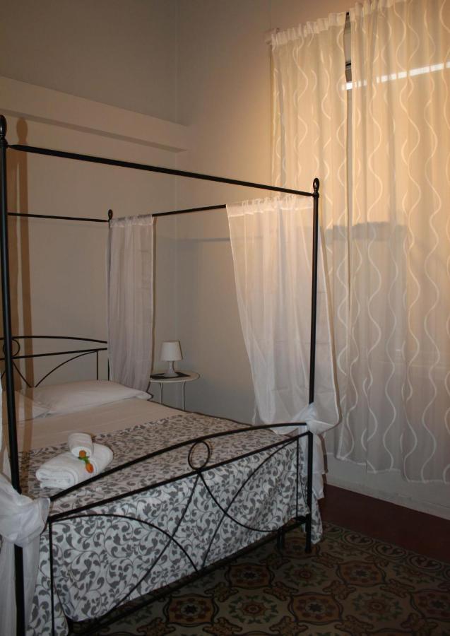 カターニア I 2 Puttini Bed & Breakfast エクステリア 写真