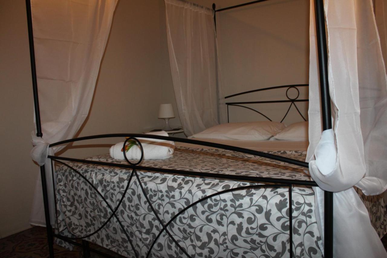 カターニア I 2 Puttini Bed & Breakfast エクステリア 写真