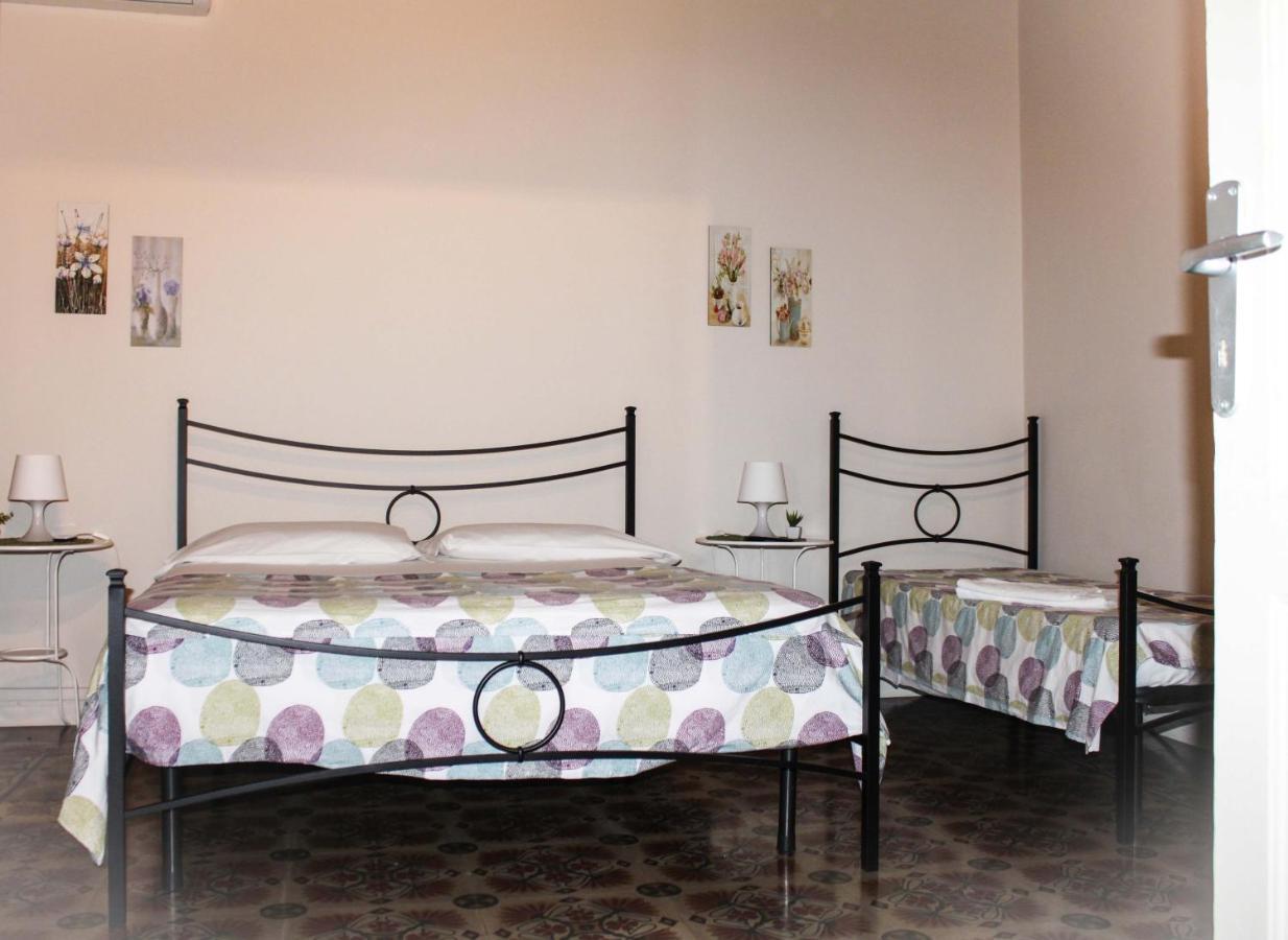 カターニア I 2 Puttini Bed & Breakfast エクステリア 写真