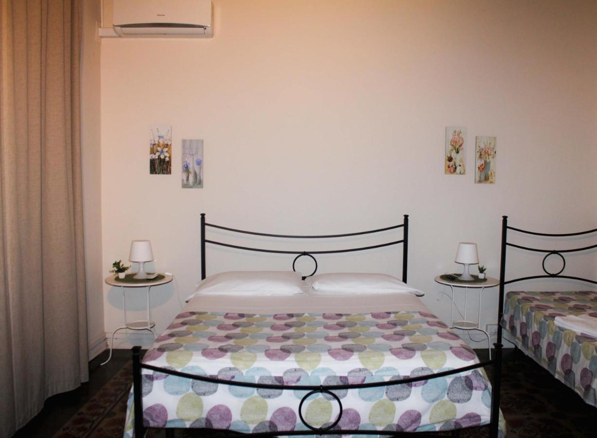 カターニア I 2 Puttini Bed & Breakfast エクステリア 写真