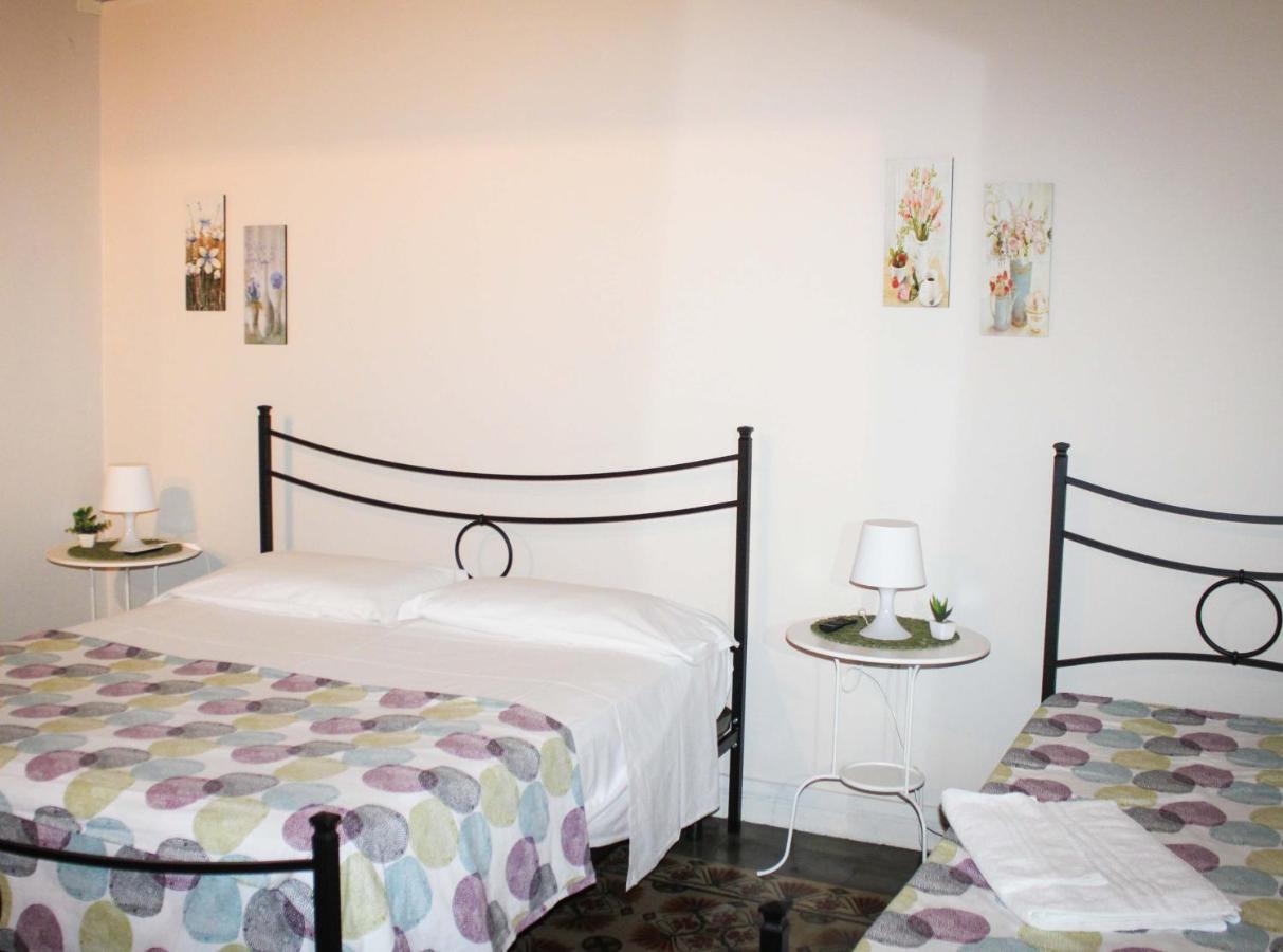 カターニア I 2 Puttini Bed & Breakfast エクステリア 写真